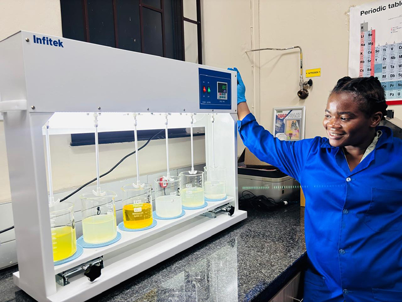 Dr Murendeni Ravele 