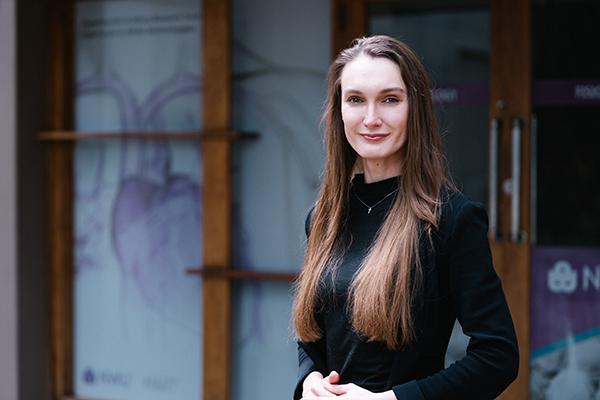 Dr Annemarie Wentzel